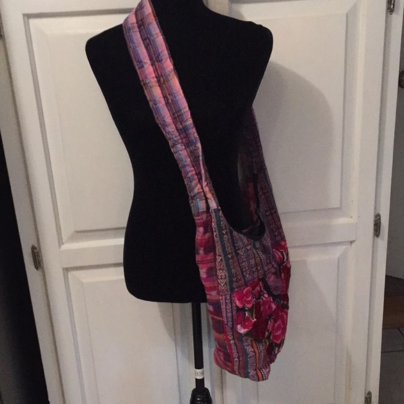 Bermuda hobo crossbody - Picture 2 of 8